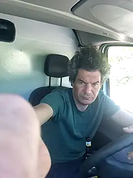 twitshe online show from April 16, 12:39 pm