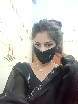 Snapshot of Hot-Soniya733 chatting on November 5, 7:25 pm Hot-Soniya733 online show from November 5, 7:25 pm