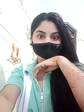 Snapshot of Hot-Soniya733 chatting on December 2, 8:15 pm Hot-Soniya733 online show from December 2, 8:15 pm