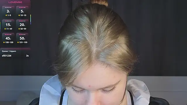 JulietteRain online show from December 17, 5:19 pm