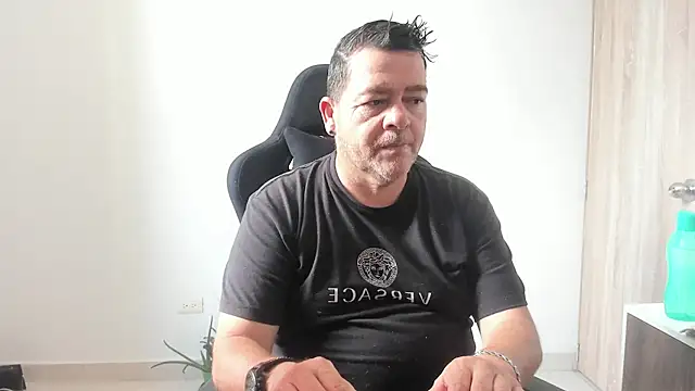 Snapshot of massimo_dannger chatting on October 7, 8:17 pm massimo dannger online show from October 7, 8:17 pm