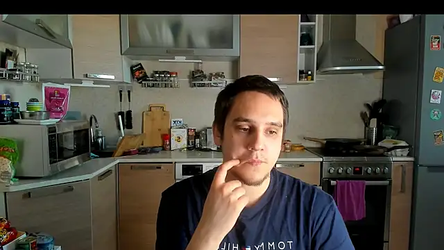 Snapshot of Bear_Beer130 chatting on June 23, 5:22 pm Bear Beer130 online show from June 23, 5:22 pm
