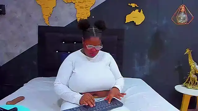 Maiam  Rossi online show from October 18, 12:39 pm