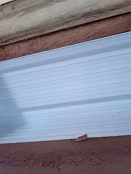 Snapshot of burbuja02 chatting on October 23, 2:27 pm burbuja02 online show from October 23, 2:27 pm