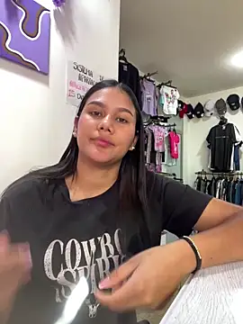 Snapshot of burbuja02 chatting on December 20, 2:24 pm burbuja02 online show from December 20, 2:24 pm