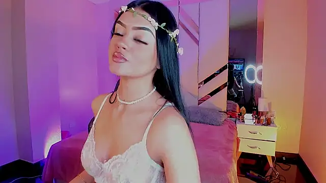 EmmaStonns online show from November 20, 12:05 pm