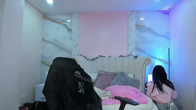 EmmaStonns online show from June 27, 2:44 pm