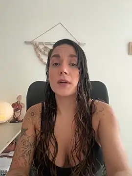 Snapshot of Sophia_House_ chatting on May 25, 9:43 pm Sophia House online show from May 25, 9:43 pm