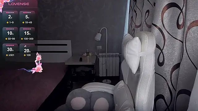 KiraKrox online show from February 24, 9:18 am