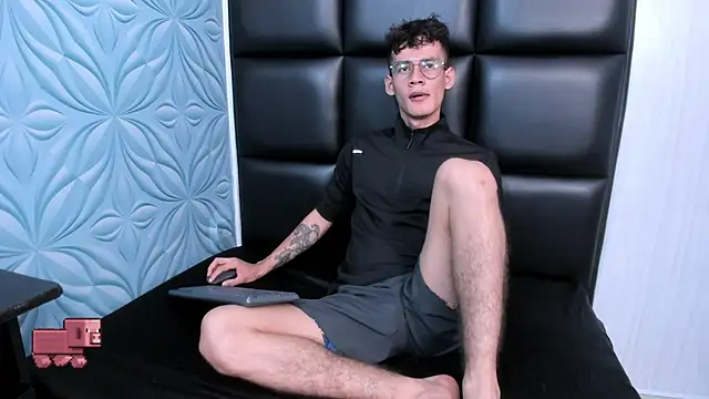 LittleMax23 online show from October 24, 12:56 pm