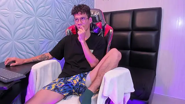 LittleMax23 online show from November 23, 12:49 pm