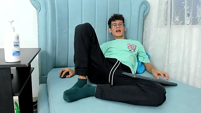 LittleMax23 online show from November 27, 12:29 pm