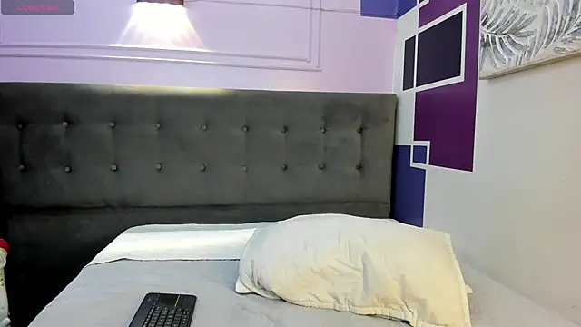 tiiny emilly online show from October 10, 8:19 pm