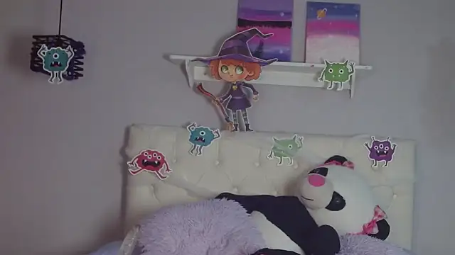 Snapshot of _Aiitanaa_ chatting on October 26, 8:09 am Aiitanaa online show from October 26, 8:09 am