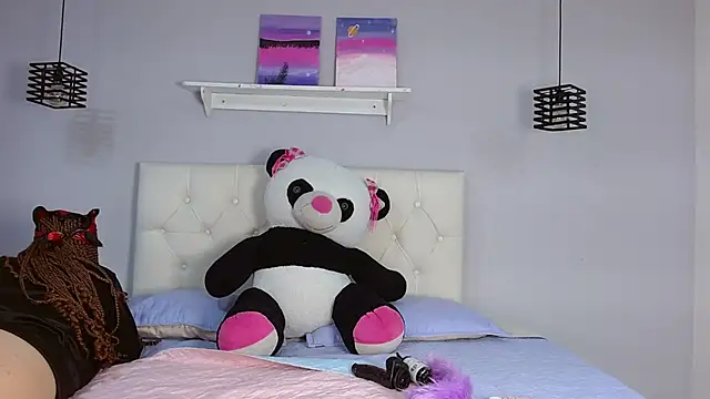 Snapshot of _Aiitanaa_ chatting on November 5, 5:18 am Aiitanaa online show from November 5, 5:18 am