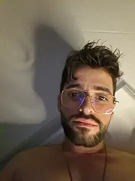 young swisscouple online show from January 18, 11:25 am