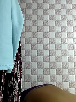 pujaroy363534 online show from December 5, 6:37 pm