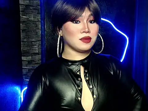 Snapshot of pretty_lassy chatting on September 18, 9:44 am pretty lassy online show from September 18, 9:44 am