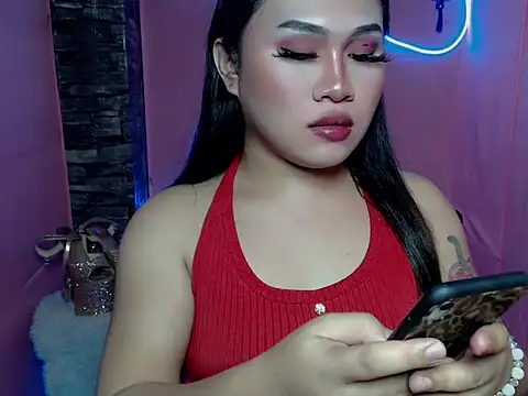 Snapshot of pretty_lassy chatting on November 19, 2:06 pm pretty lassy online show from November 19, 2:06 pm