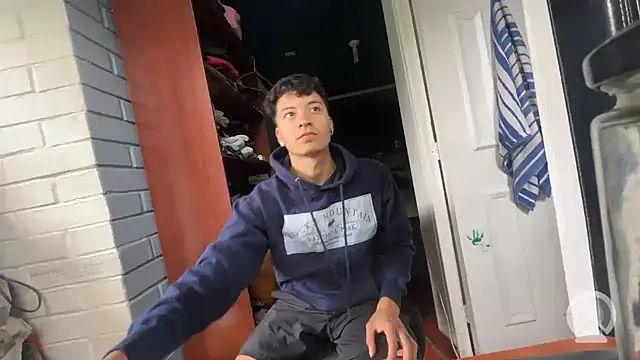 feeelipe2007 online show from March 20, 4:12 pm