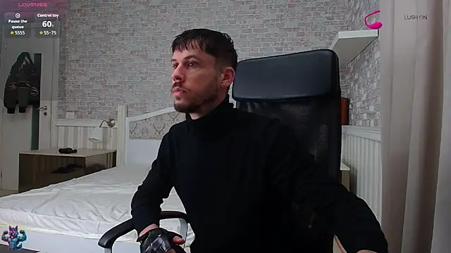 JonahShaw online show from October 8, 4:32 am