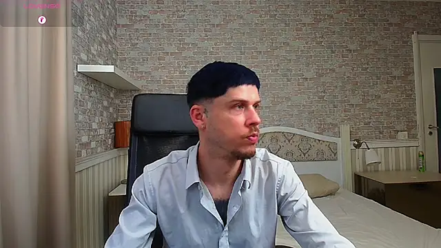 Snapshot of JonahShaw chatting on May 11, 4:51 am JonahShaw online show from May 11, 4:51 am
