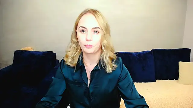 LiluMoon   online show from June 15, 4:20 pm