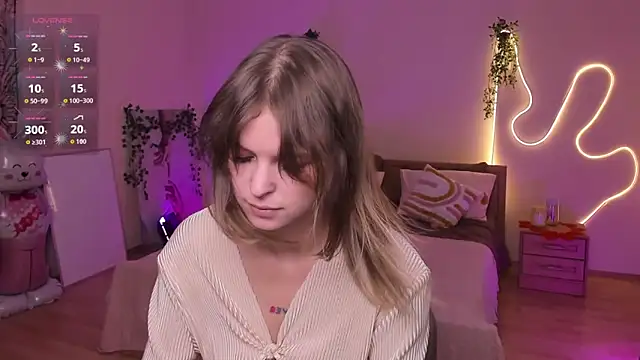 Lisa Blossom online show from July 20, 6:06 am