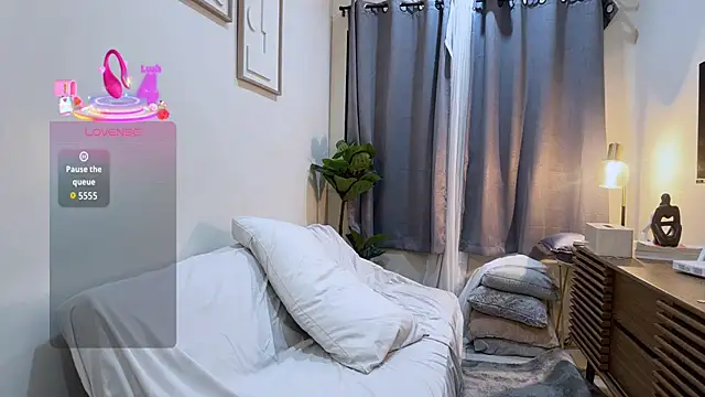 Snapshot of penny_coco chatting on October 31, 9:05 pm penny coco online show from October 31, 9:05 pm