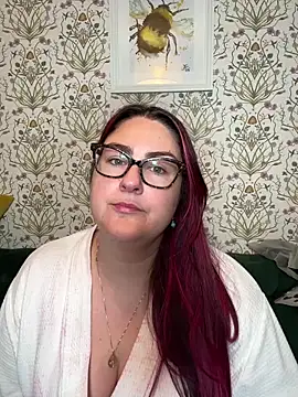 Snapshot of Lacey-BBW chatting on September 15, 9:15 pm Lacey-BBW online show from September 15, 9:15 pm