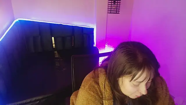  Emily rosee  online show from November 25, 11:10 am