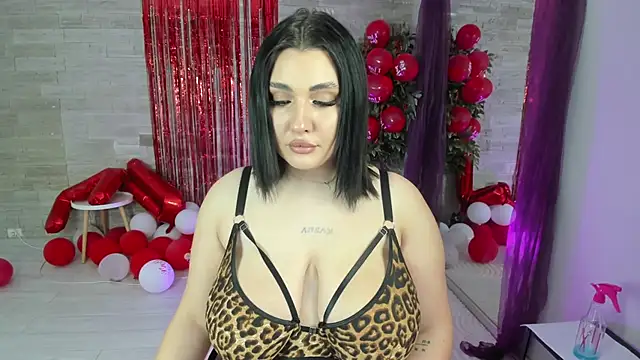 boobzilla  online show from February 19, 5:36 am