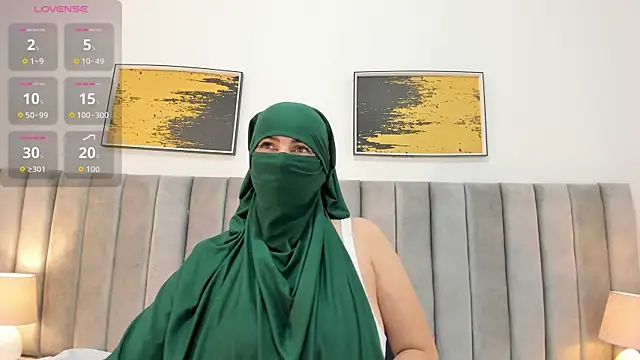 Snapshot of najwa__ chatting on October 21, 3:51 am najwa online show from October 21, 3:51 am