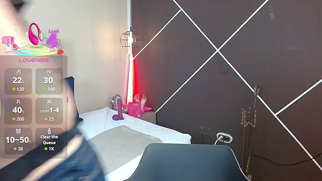 ScarletHott  online show from October 14, 11:55 am