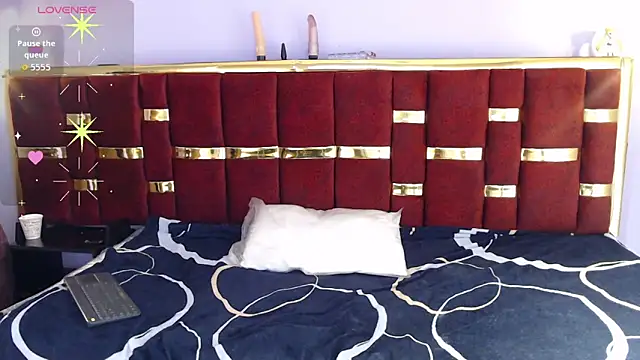 Snapshot of shantall_05 chatting on October 22, 8:30 pm shantall 05 online show from October 22, 8:30 pm