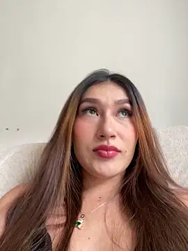Isa Villamarin online show from September 13, 7:57 pm