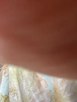 Isa Villamarin online show from October 10, 2:27 pm