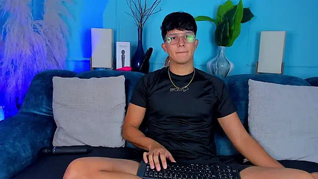 Leo Savage  online show from January 10, 4:03 am