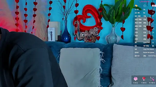 Leo Savage  online show from February 6, 3:55 am