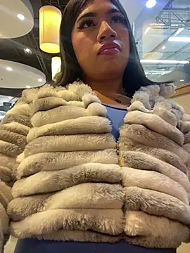 Snapshot of LiaSaenz27 chatting on September 26, 3:05 pm LiaSaenz27 online show from September 26, 3:05 pm