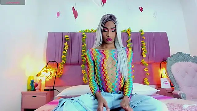 Snapshot of Keycesex chatting on February 24, 9:35 pm Keycesex online show from February 24, 9:35 pm