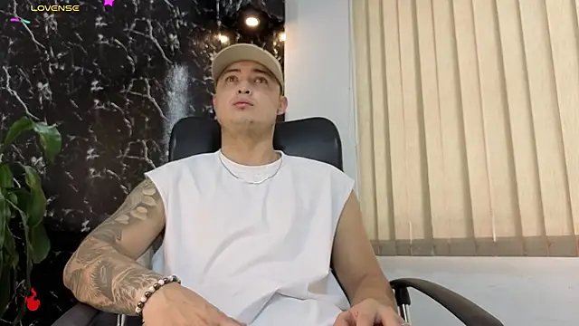 Alexander ferre online show from February 1, 1:20 pm