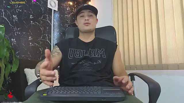 Alexander ferre online show from March 20, 1:27 pm