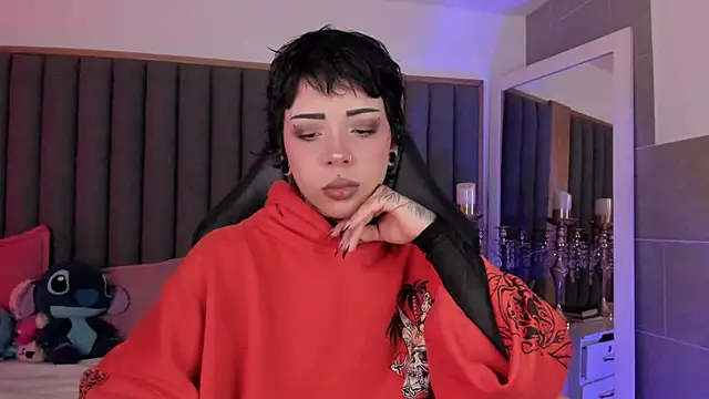 Snapshot of misstomie_ chatting on December 3, 4:05 pm misstomie online show from December 3, 4:05 pm