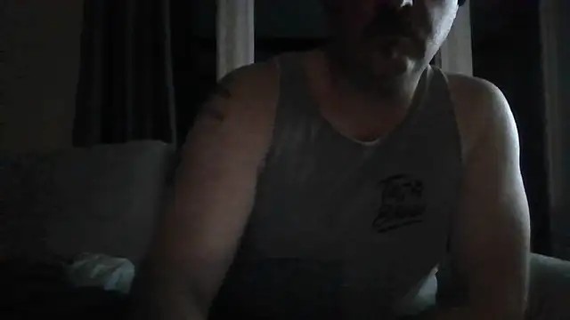 Mr1bucket online show from December 19, 1:23 am