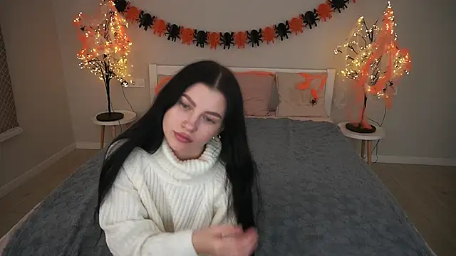 Snapshot of SkyBri_i chatting on October 28, 1:58 pm SkyBri i online show from October 28, 1:58 pm