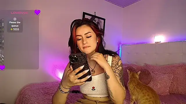 arye lle online show from December 15, 11:53 pm