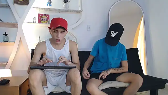 THREE GUYS HOT online show from October 12, 7:46 pm