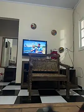 Snapshot of ju_muniz01 chatting on July 12, 3:03 pm ju muniz01 online show from July 12, 3:03 pm
