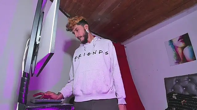 Snapshot of dex_55 chatting on November 2, 2:14 am dex 55 online show from November 2, 2:14 am